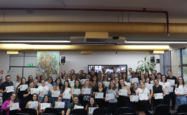 Escolas receberam o certificado pela conquista do Selo Ouro em Alfabetização
