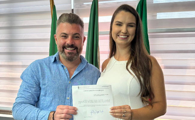 O prefeito Gustavo Finck nomeou a psicóloga Betina Espindula como secretária municipal da Saúde