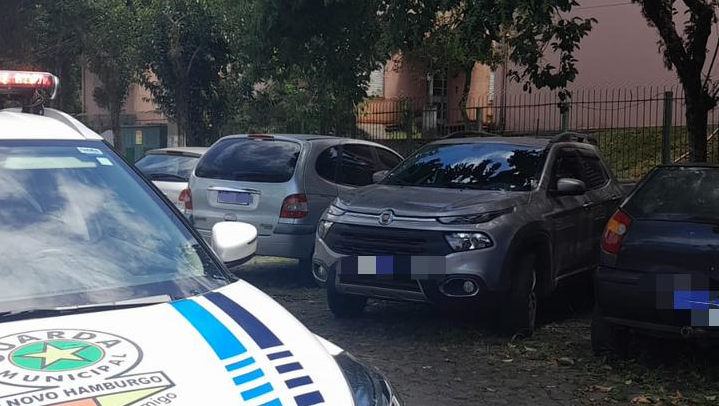 Caminhonete encontrada no Canudos foi levada de casa invadida no bairro Lomba Grande