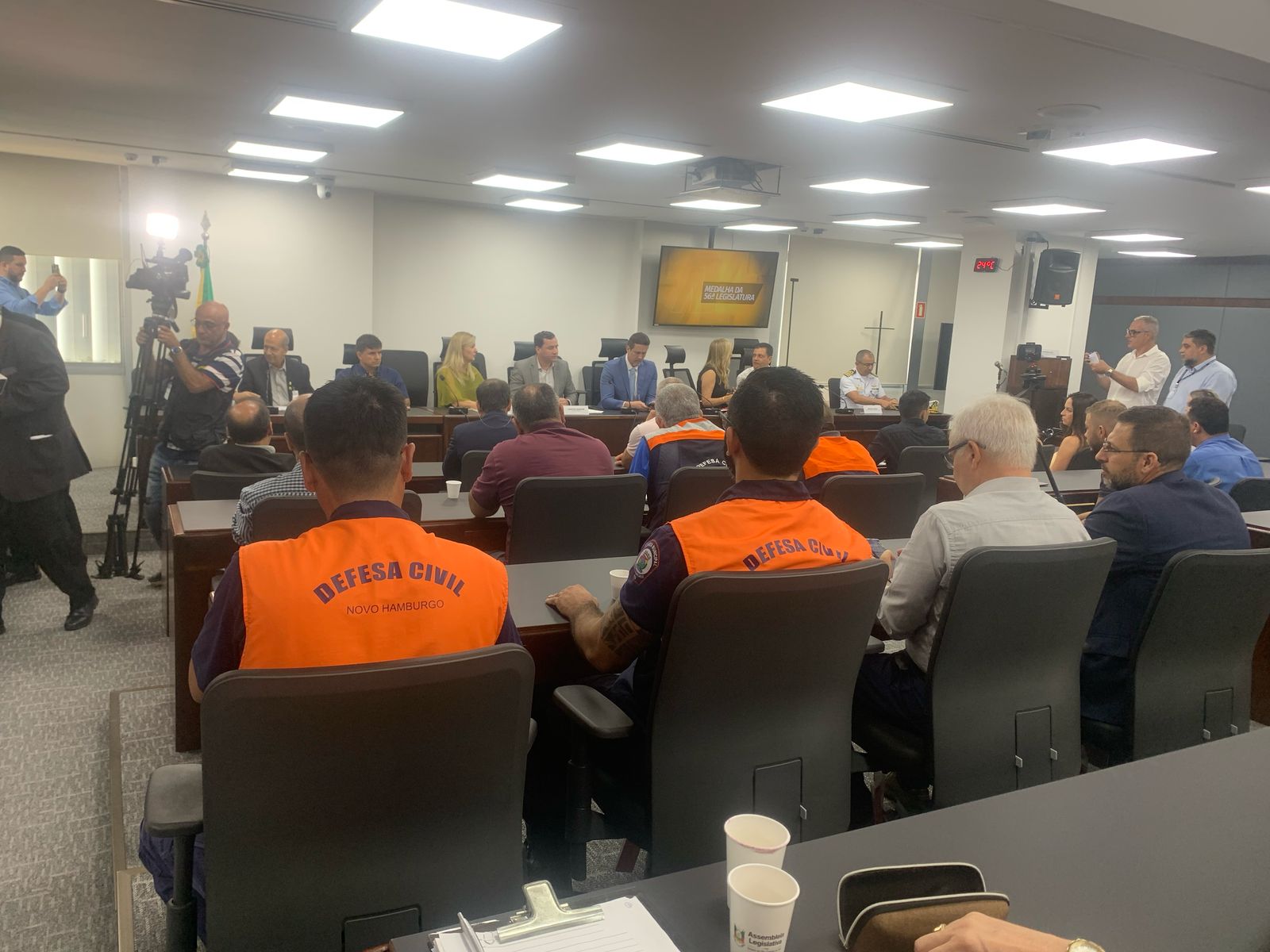 Representantes da Defesa Civil de Novo Hamburgo em seminário na Assembleia