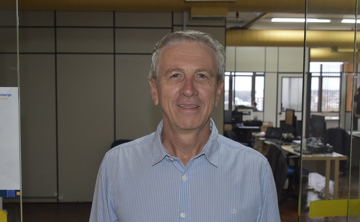 Com a missão de tirar do papel projetos importantes para o Município, Eroni Nunes dos Santos assume a Secretaria Municipal de Obras Públicas e Infraestrutura (SMOPI). 
