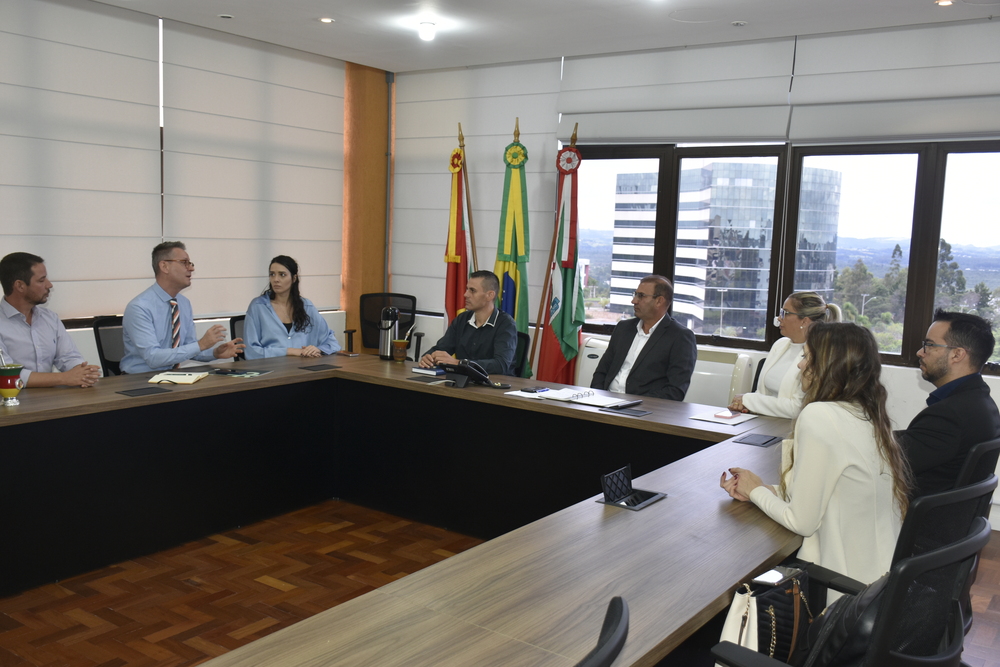Defensores públicos estiveram na Prefeitura para reunião sobre desocupações