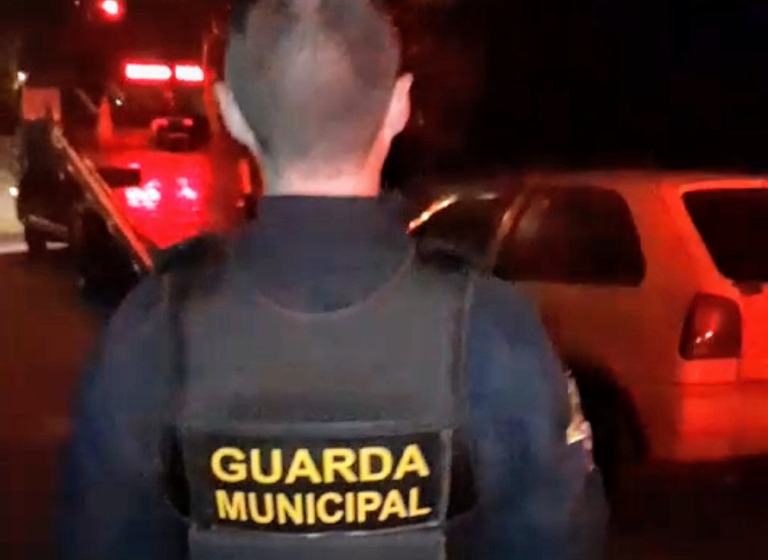 Guarda Municipal recupera carro na madrugada desta quarta-feira