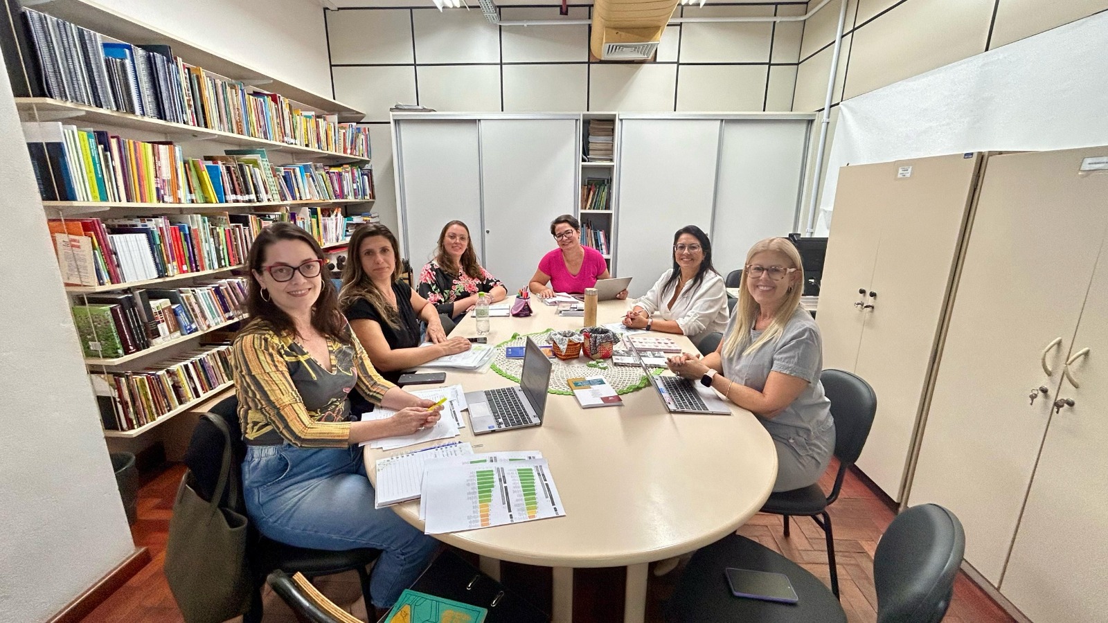 Encontro na segunda-feira (7) trouxe o cenário educacional da EMEB João Goulart