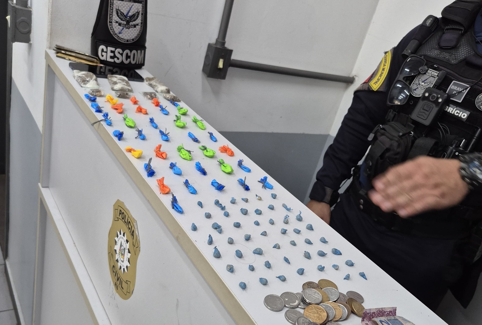Mulher é presa em flagrante por tráfico pela Guarda Municipal