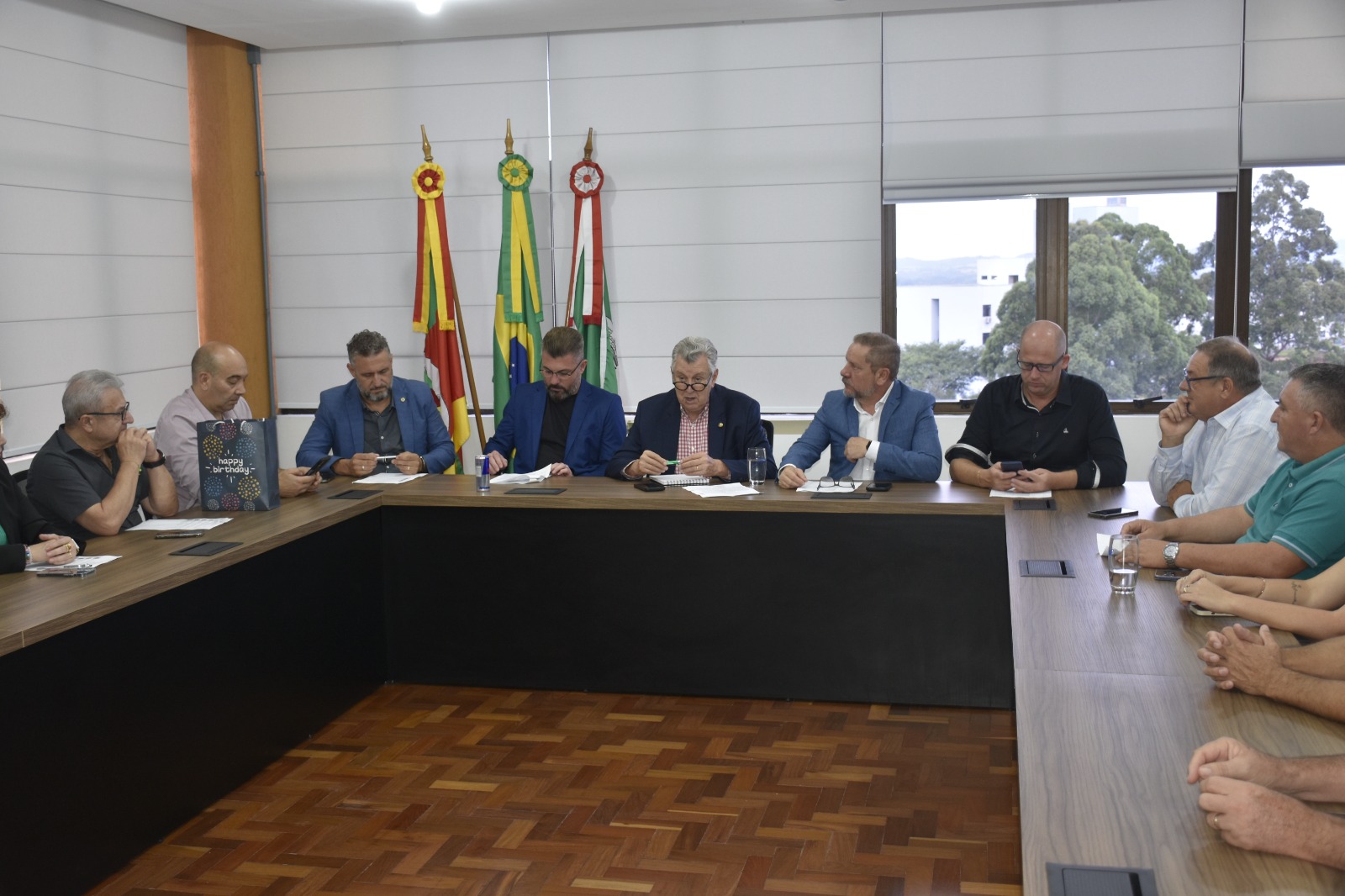 Encontro desta sexta-feira (11) reuniu prefeitos, vereadores e deputados da região do Sinos e Paranhana