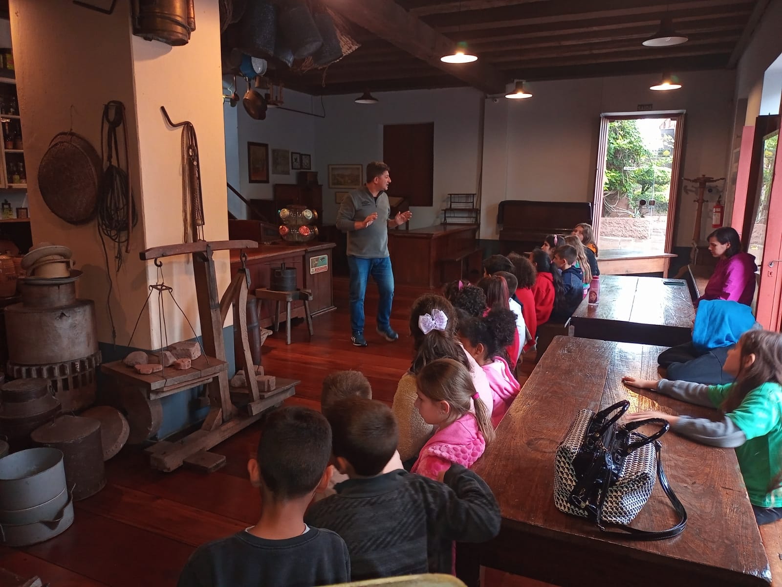 Projeto voltado aos alunos do ensino básico busca mostrar Novo Hamburgo por meio da visita em locais históricos