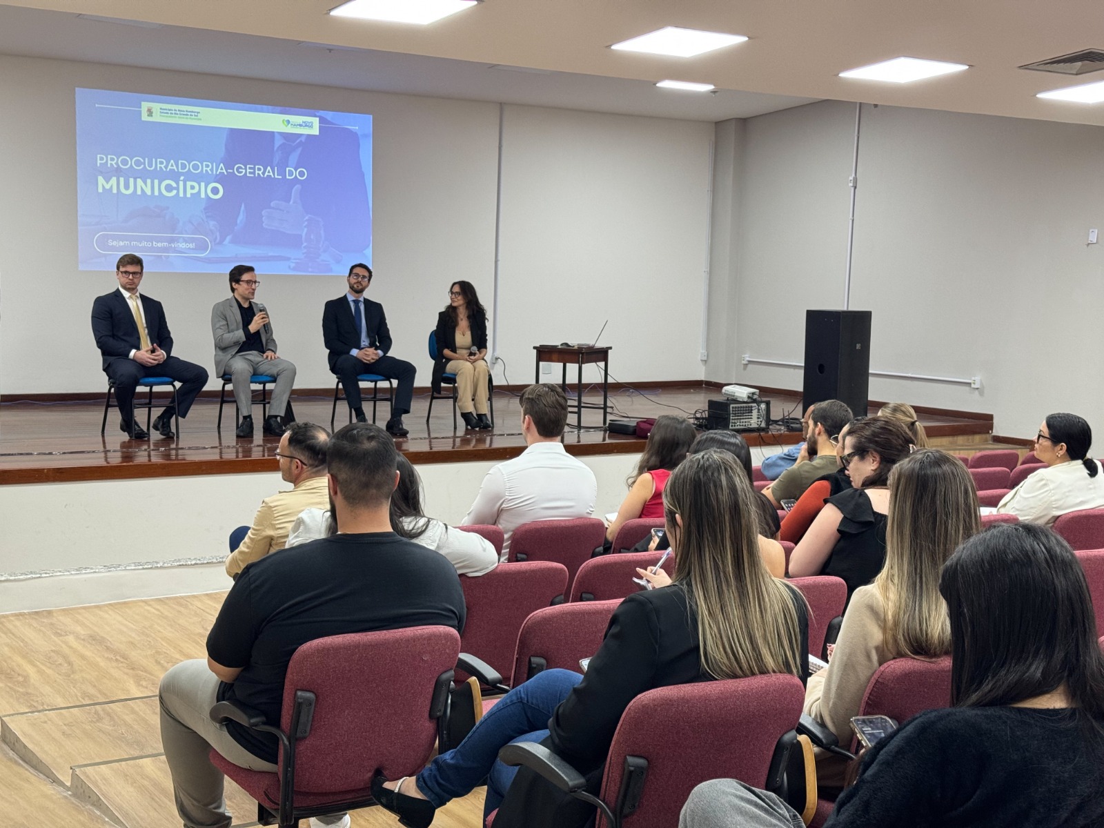 PGM recebe visita de alunos do curso de Direito da FTEC