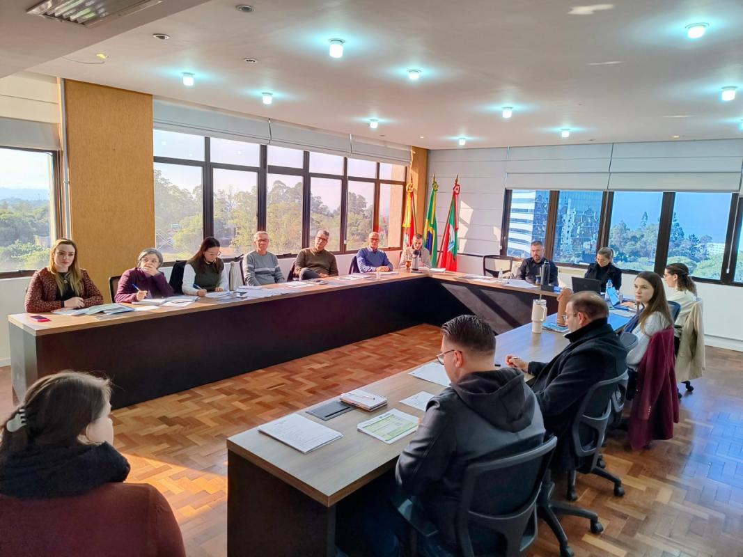 Secretariado apresenta a Gustavo Finck ações para o plano plurianual 