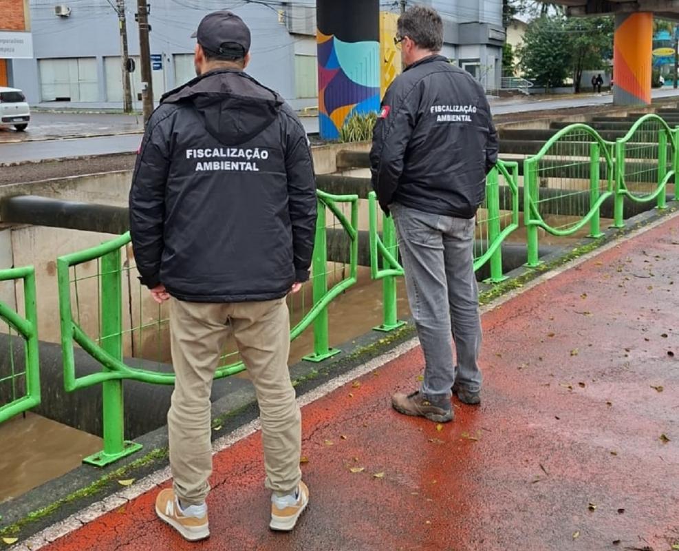 Fiscalização ambiental do Município esteve no local nesta quarta-feira (22)