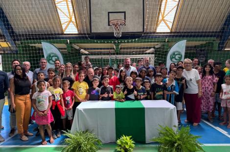 Lançamento do projeto "Olhar Atento" ocorreu na EMEB Arnaldo Grin